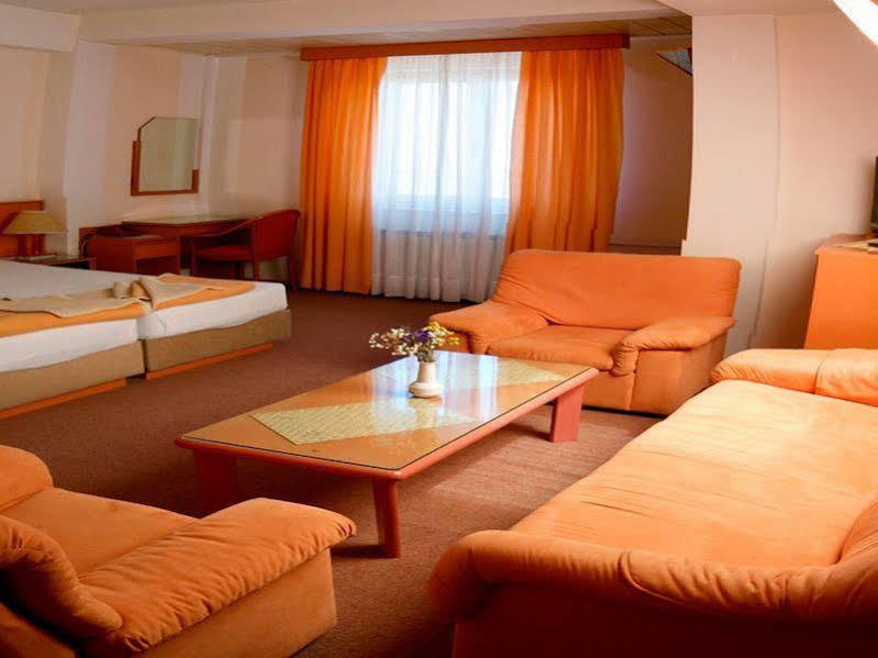 Hotel Molika Magarevo Esterno foto